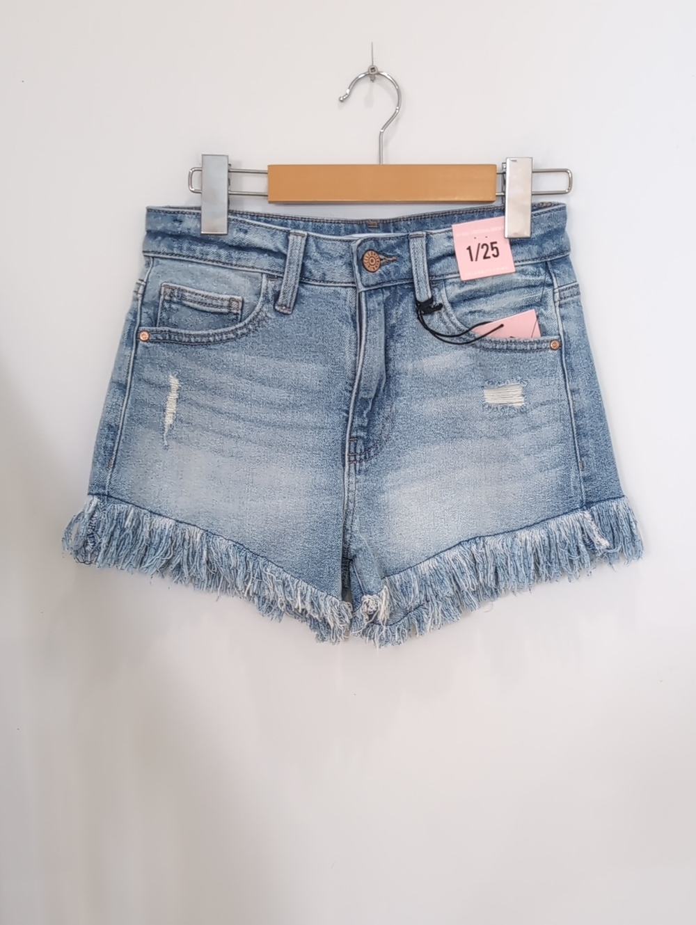 CELEBRITY PINK | Women's Light Wash Hi-Rise Frayed Festival Jean Shorts